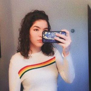 Meet your Posher, Lydia